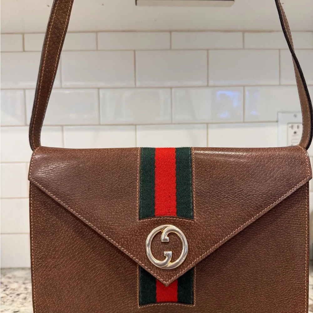 Gucci Brown Leather Satchel vintage with Gold Accent - Picture 11 of 16